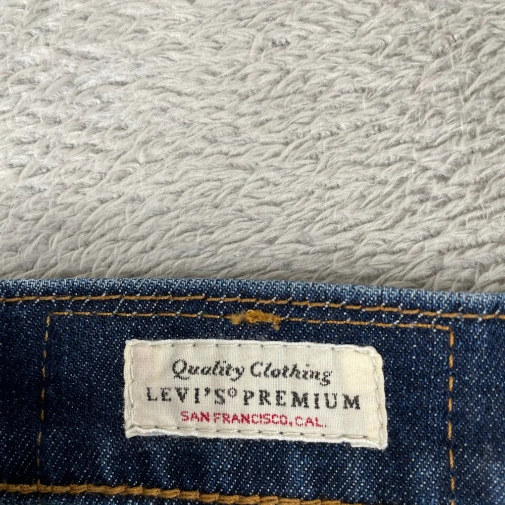 Levis 511 Premium Jeans Mens 31x32 Blue Slim Fit Stretch Dark Wash Denim